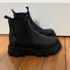 Ganni Cleated Low Chelsea Black Boots